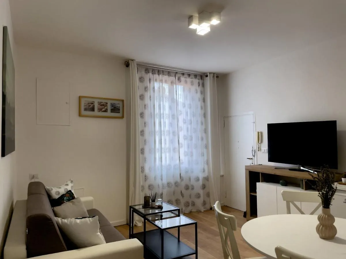 Apartment Acasasiena